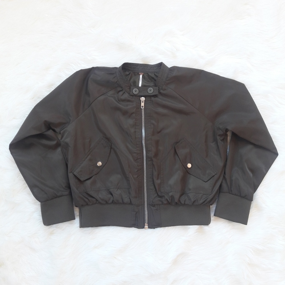 🍑Army green FREE PEOPLE jacket🍑